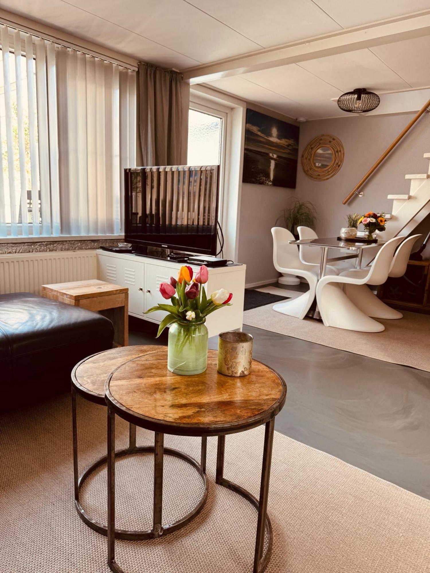 Zomerhuis Rita Holiday home *
